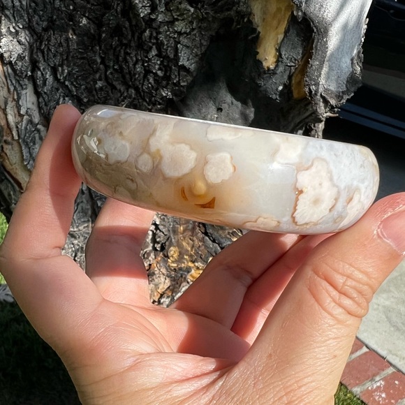Flower Agate Bangle Bracelet - Sakura Agate - Picture 5 of 6